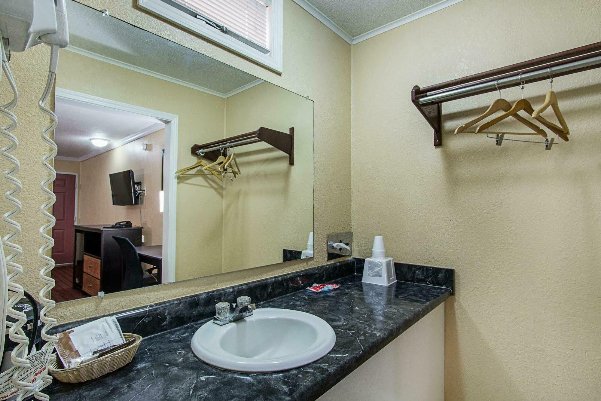 Rodeway Inn West Dodge Omaha Exteriér fotografie